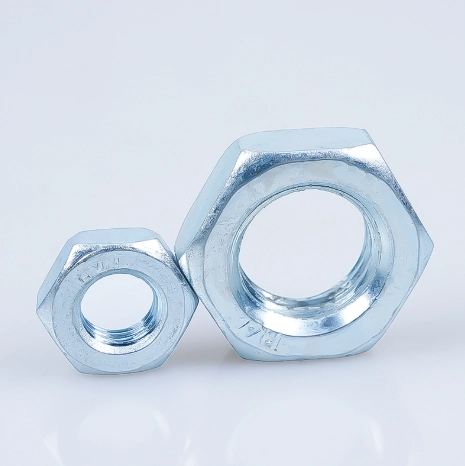 Шестоугольные блокировочные гайки Din 936